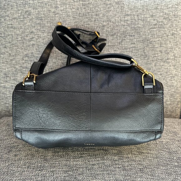 Fossil Leather Backpack - Picture 6 of 11